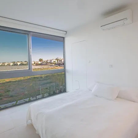 Neue, Moderne 3 Schlafzimmer Mit Privatem Pool Holiday home