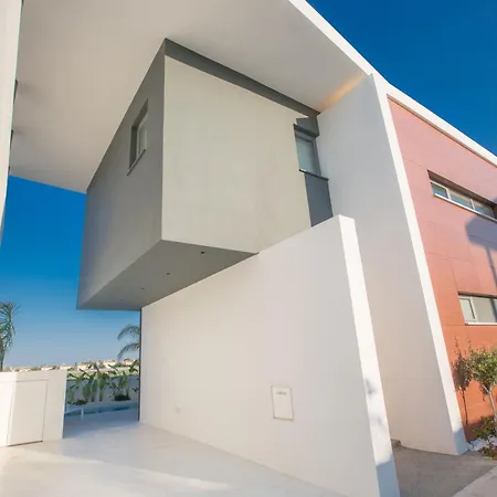 Neue, Moderne 3 Schlafzimmer Mit Privatem Pool Ferienhaus Paralimni